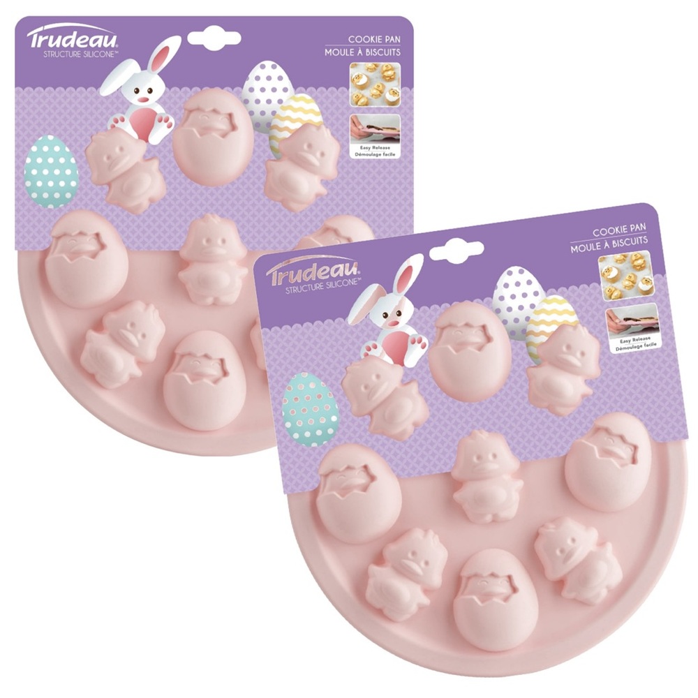Trudeau Bakeware Cookie Pan Chicks, 9-Inch, Pink Bundle of 2